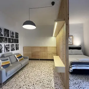 Easystay , Bari Italie