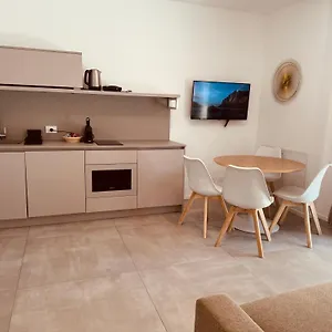 Marisabella 9 , Bari Italie